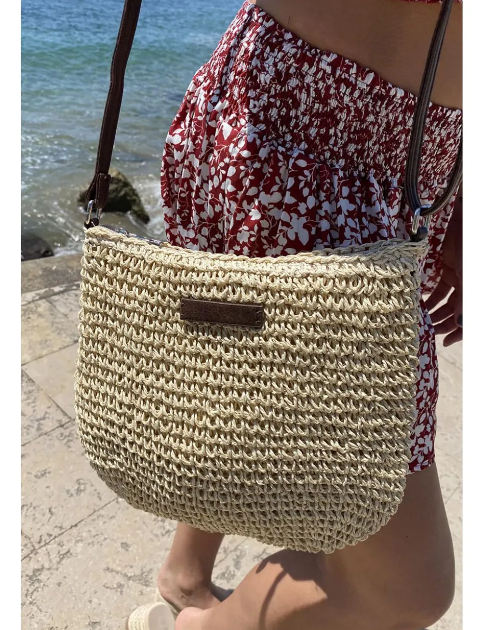 Bandolera cuadrada beige