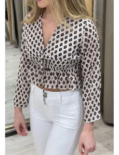 Blusa crespón rombos beige-negro