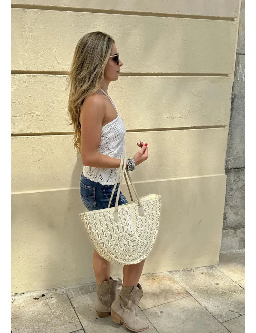 Bolso de esparto semicircular beige
