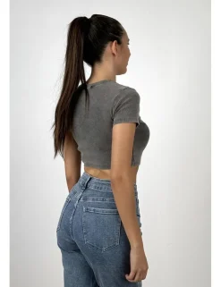 Camiseta delavada canalé gris