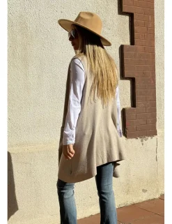 Chaleco punto tres cuartos beige