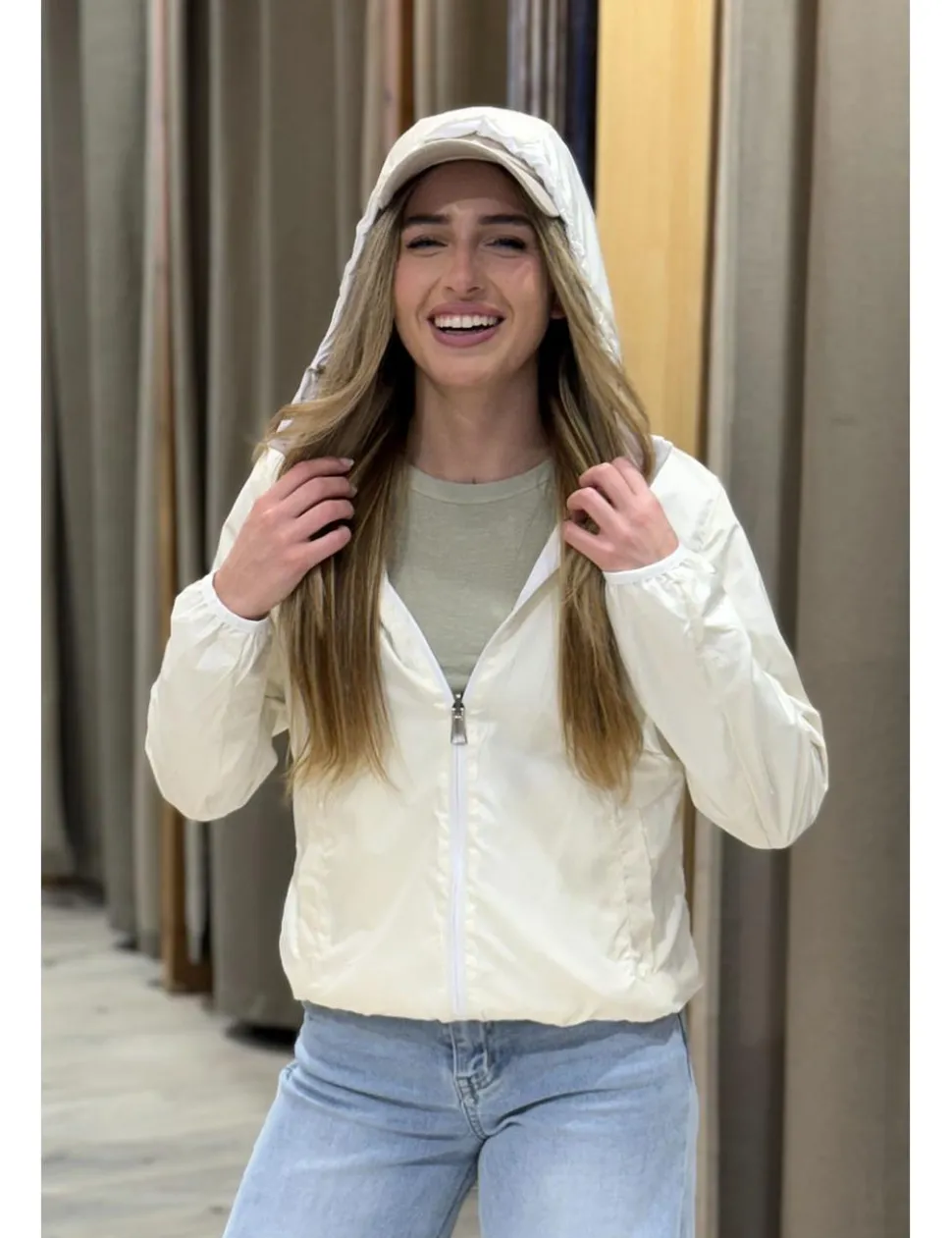 Chaqueta bomber reversible blanco-crudo