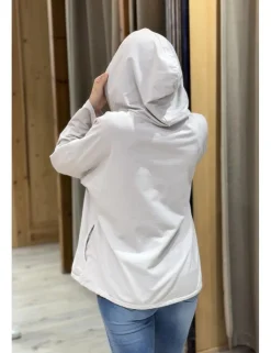 Chaqueta deportiva con capucha beige