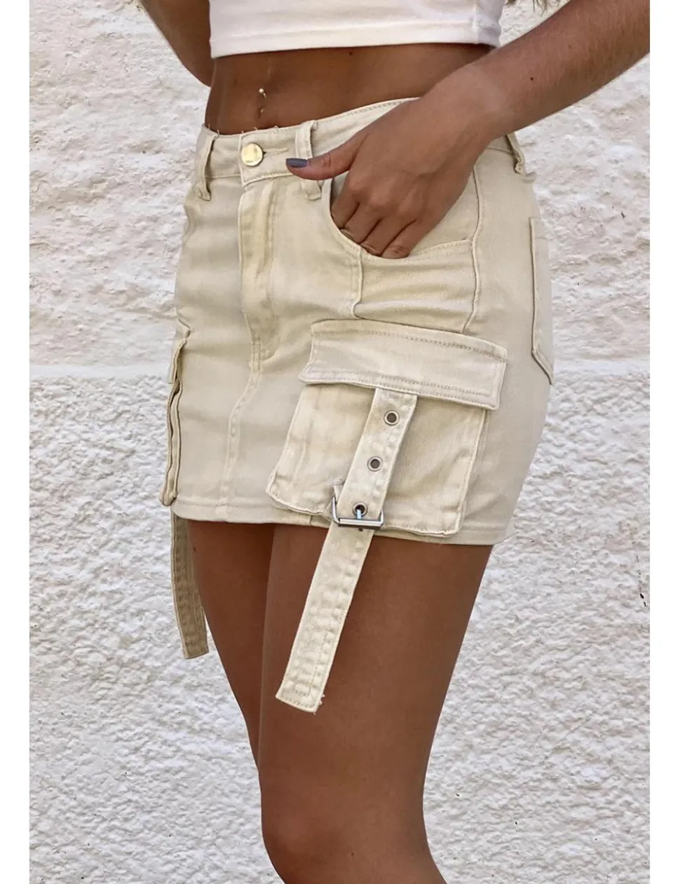 Falda con short debajo beige