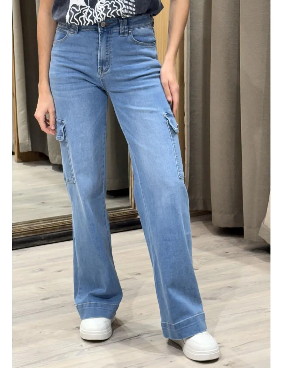 Jeans wide leg cargo azul lavado