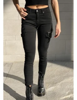 Pantalón cargo elástico negro