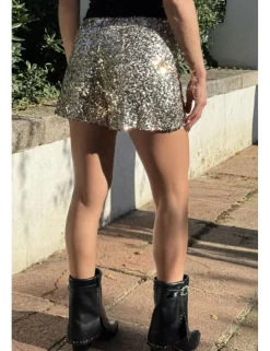 Short lentejuelas dorado