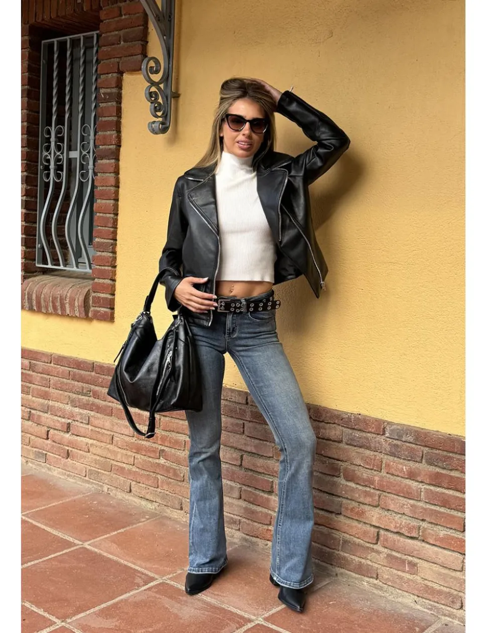 Top cuello perkins sin mangas blanco