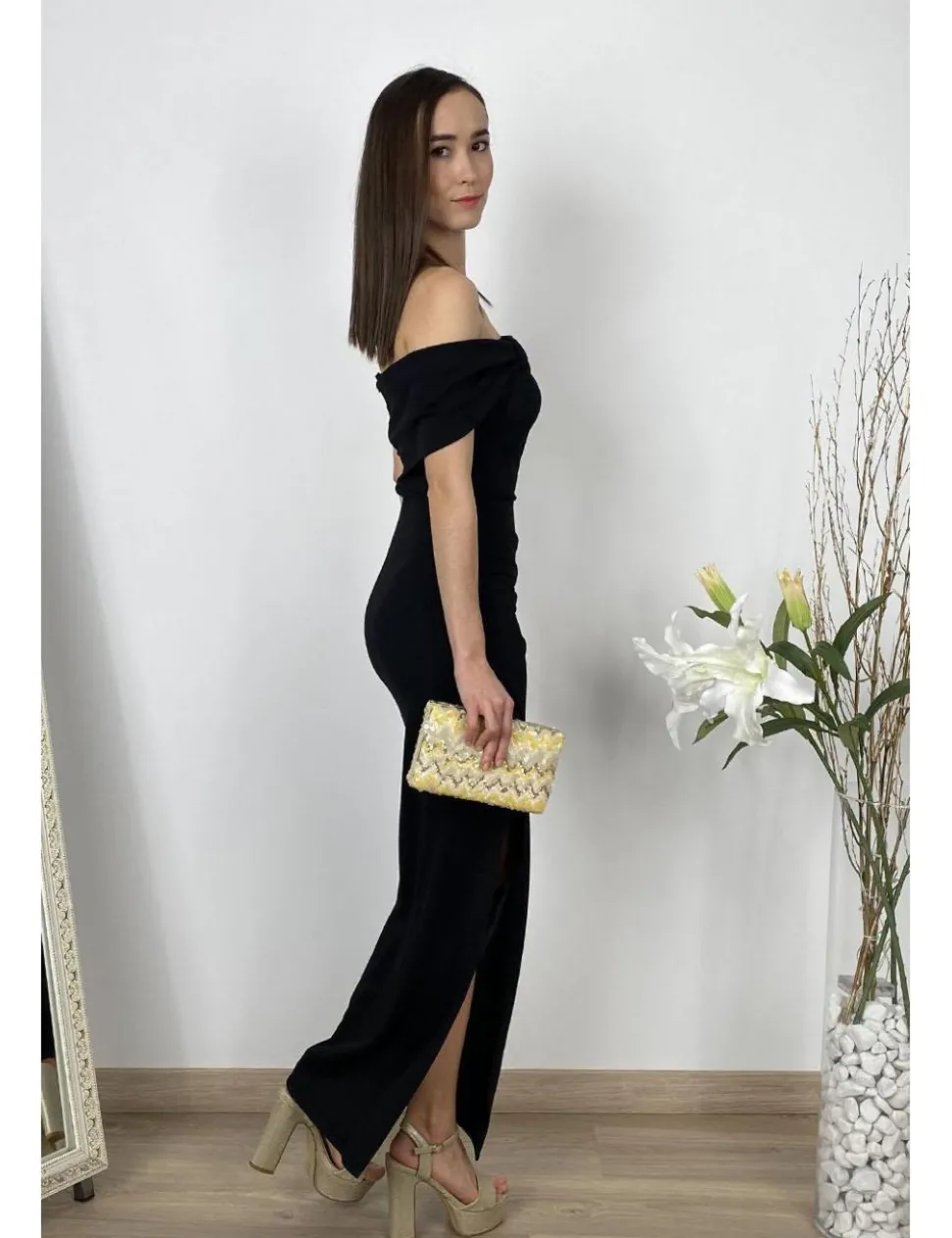 Vestido asimétrico midi negro