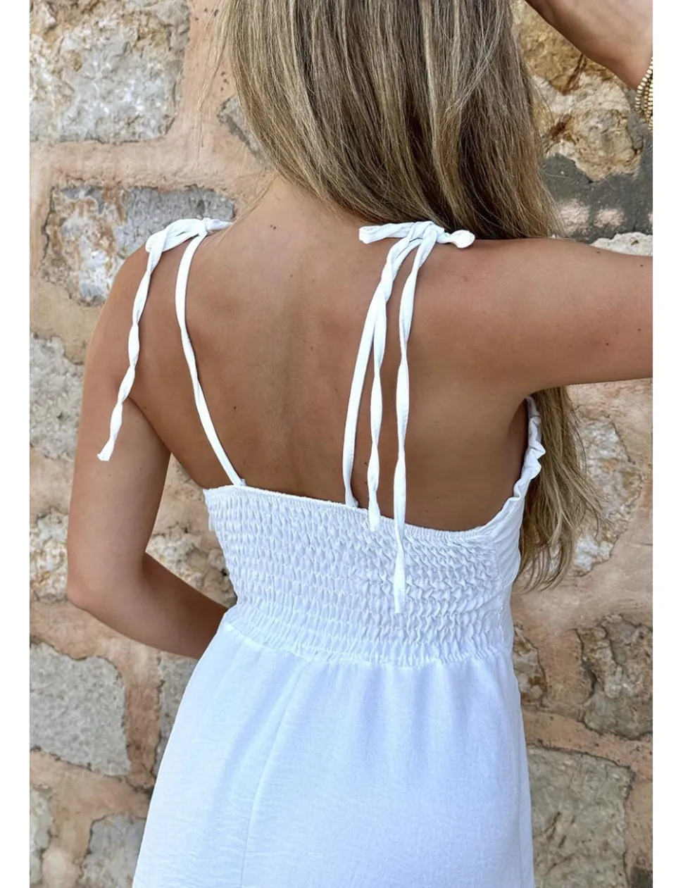 Vestido corto crepón blanco