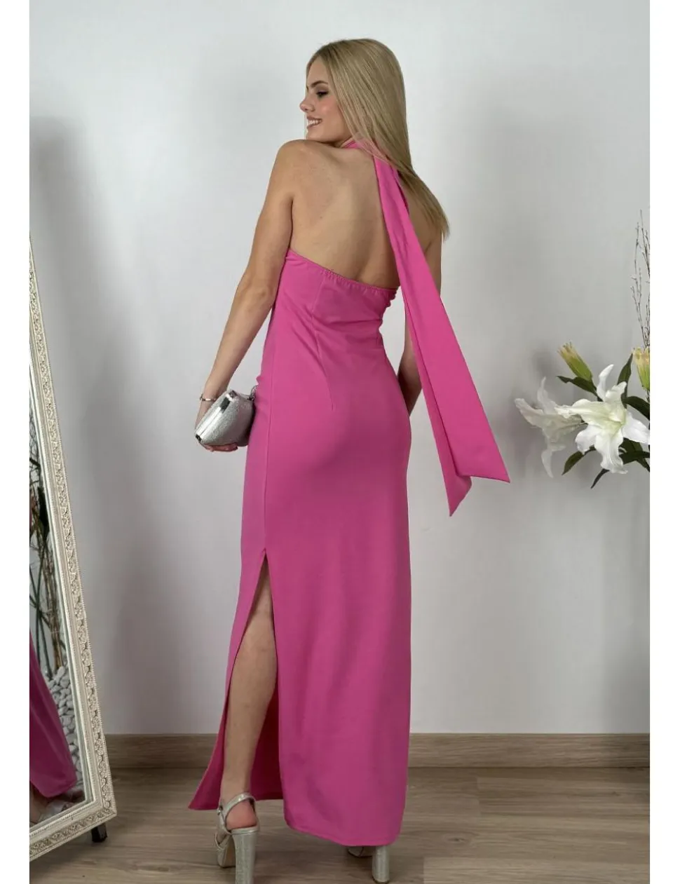 Vestido largo cuello hálter rosa