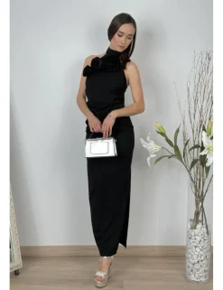 Vestido largo cuello hálter negro