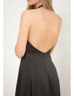 Vestido largo de raso con abertura negro