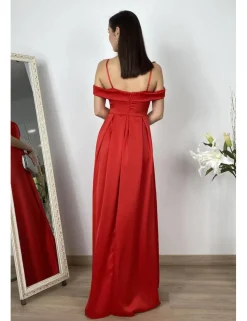 Vestido raso corte princesa rojo