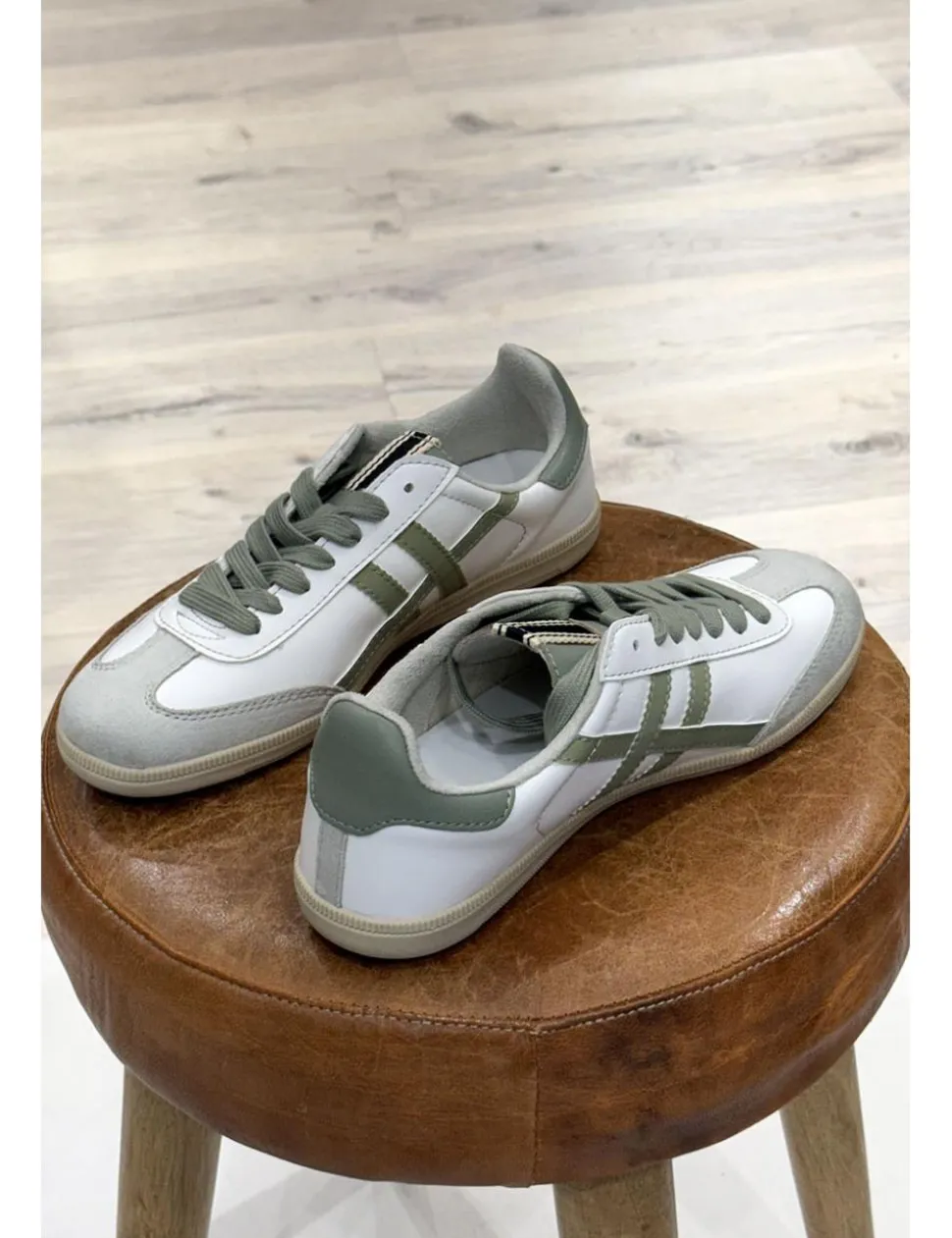 Zapatillas casual bicolor blanco-kaki